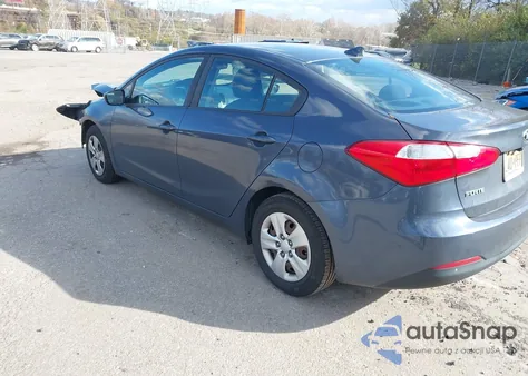 2016 Kia Forte Lx z USA, uszkodzony, nr VIN KNAFK4A66G5610672